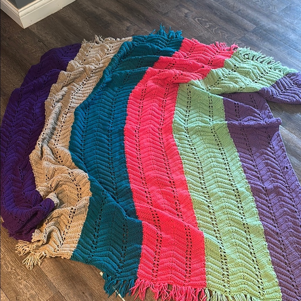 Colorful vintage Knit Throw